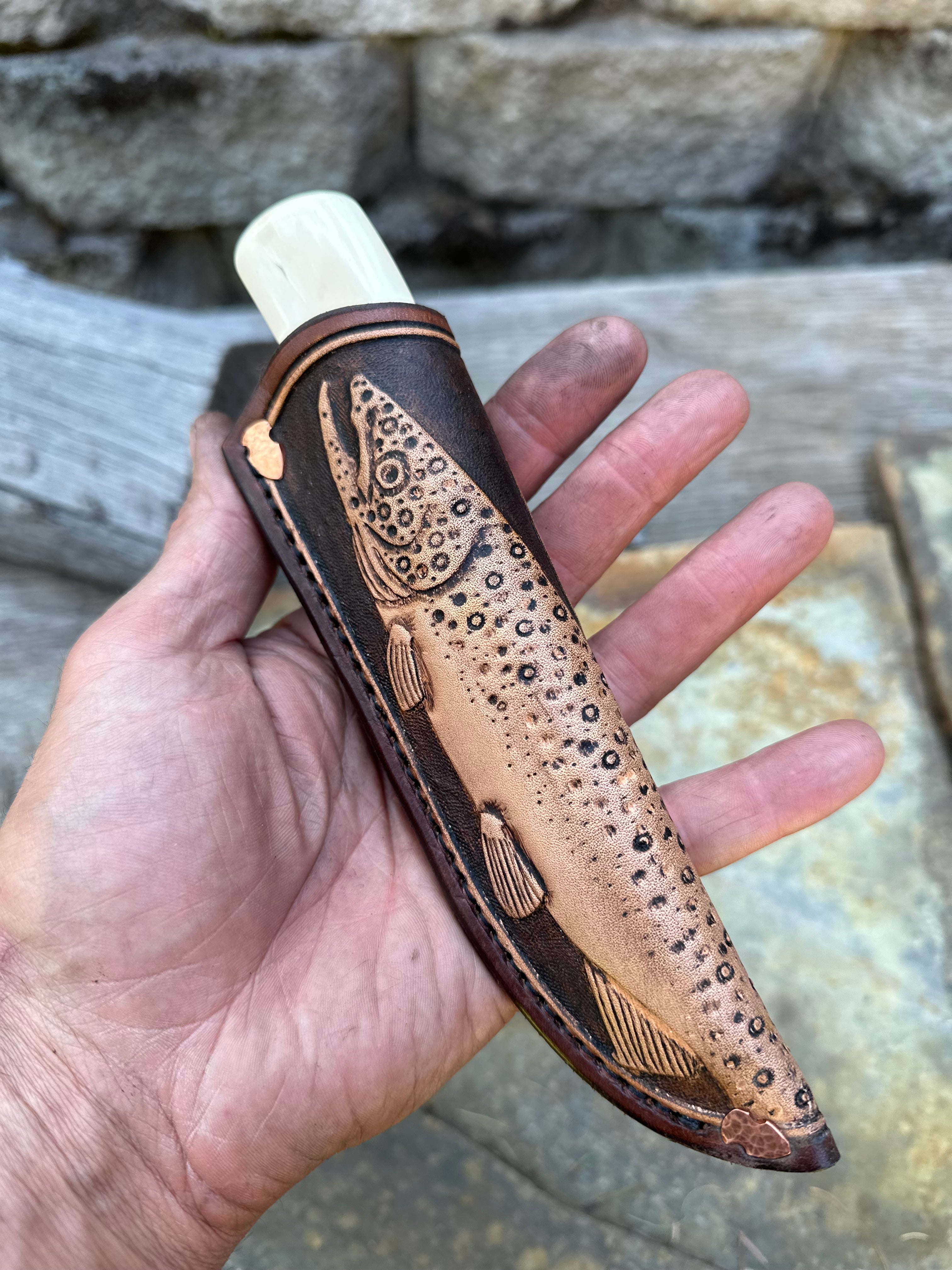 ブローチ　k18 シッポウ　パンジー Mammoth Ivory Canoe Knife in Mudbone Leather – Behring Made